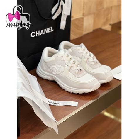 woman chanel trainers